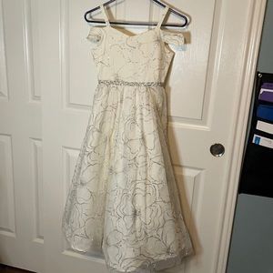 RARE EDITIONS Girls Cream Formal dress w/glitter